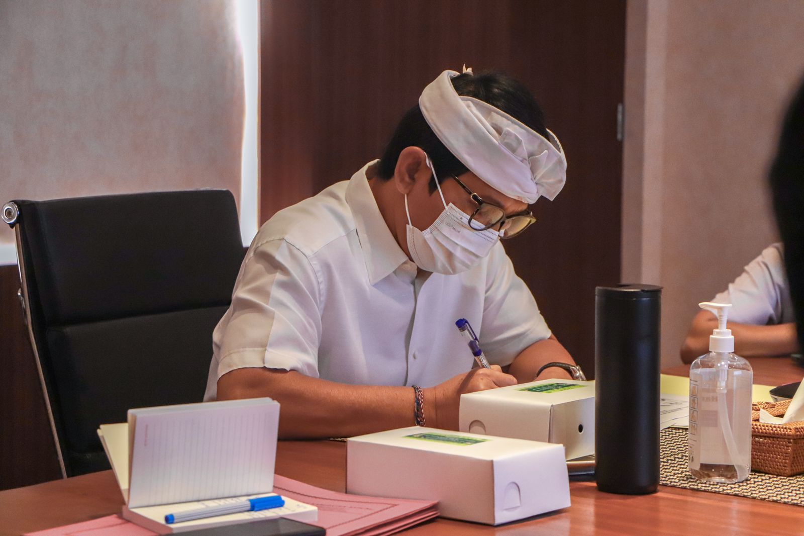 podiumnews.com-Sekda Badung Ikuti Rapat Evaluasi Program Pemberantasan Korupsi dari KPK